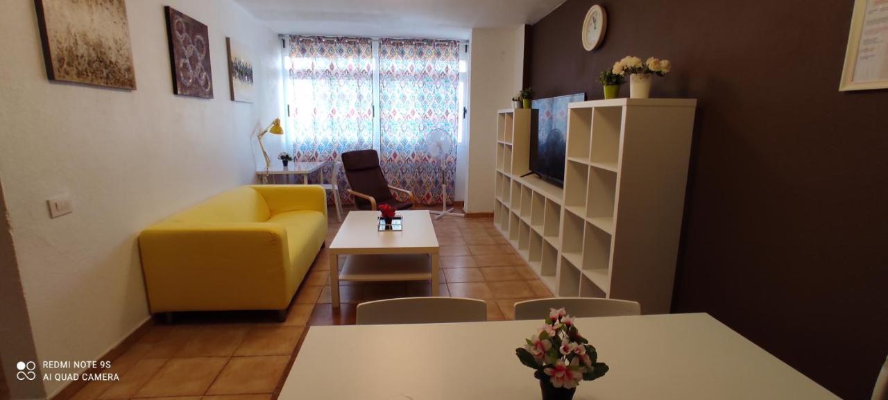 Picasso Apartamento Vecindario  Exterior photo